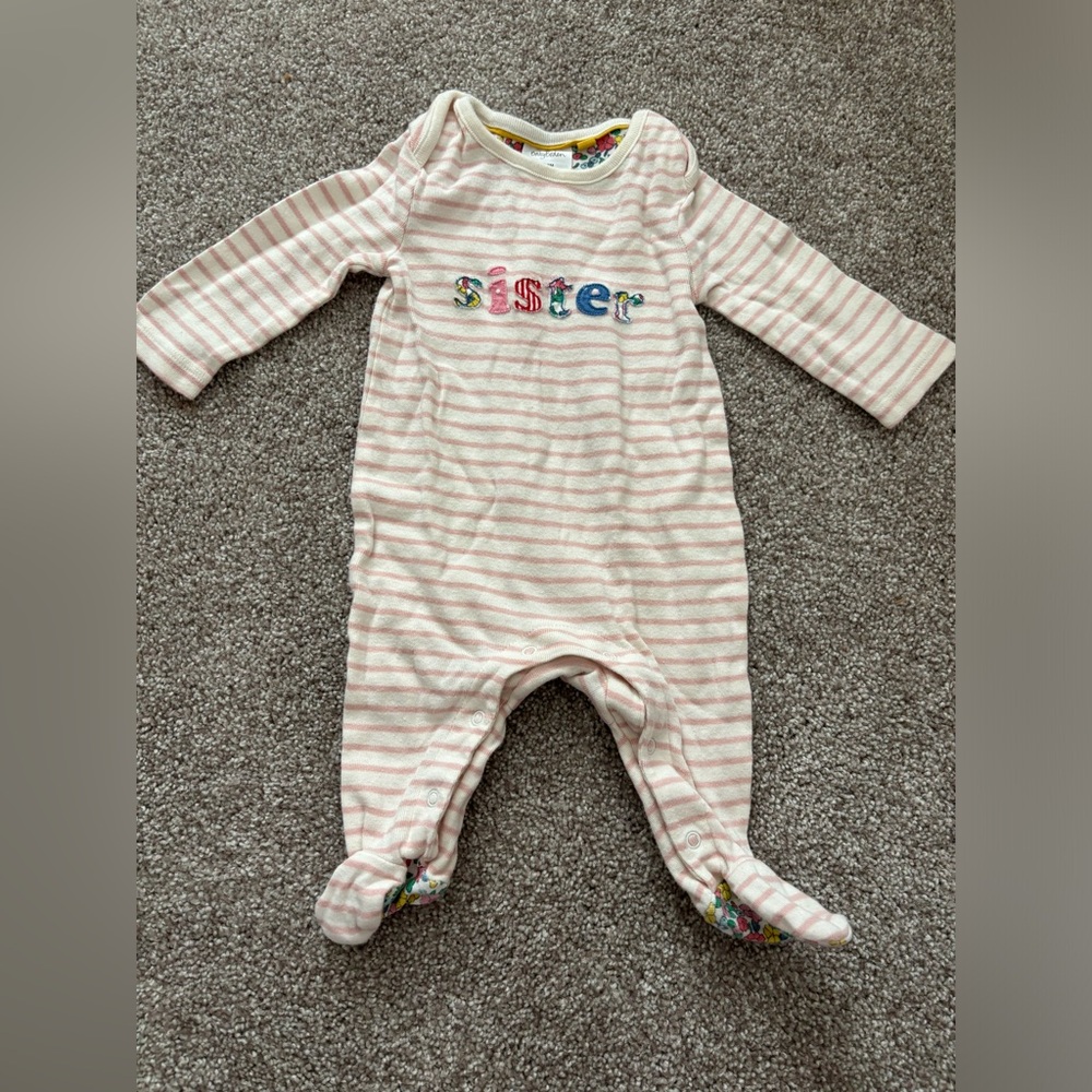 Baby Boden Sister footie 0-3 month